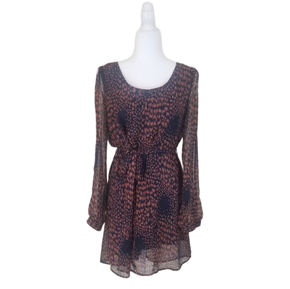Blu Pepper peekaboo sleeved dress